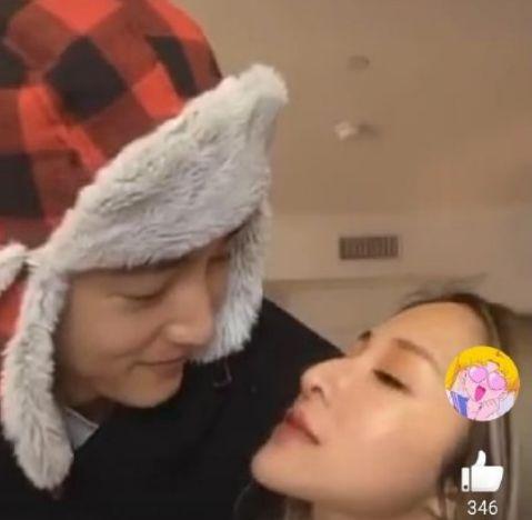 娱乐吃瓜男朋友,吃瓜男友的甜蜜与辛酸